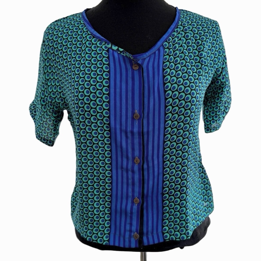 BAIZAAR Silk Cropped Blouse Size Medium Blue Aqua Black Dots Stripes Button Up